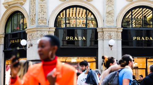 Report: Prada Moving Closer to €1.5 Billion Versace Deal