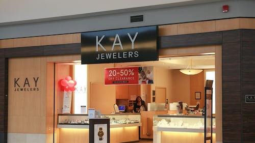 Kay Jewelers Owner Sees Sales Rebounding, Sparking Shares