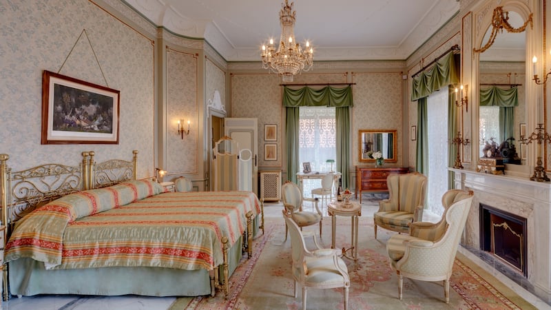 A suite at Grand Hotel Excelsior Vittoria in Sorrento.