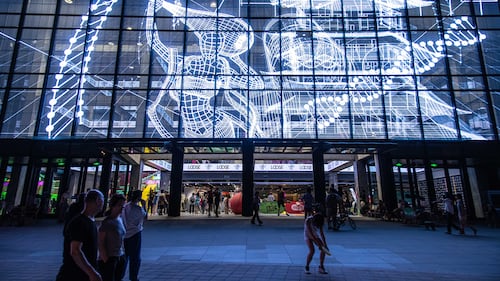 China’s Fashion Mall Developers in Turf War